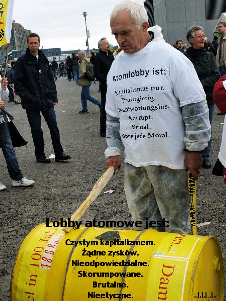 1.10.2010 spalowanyprzez policje rencista w Stuttgarcie